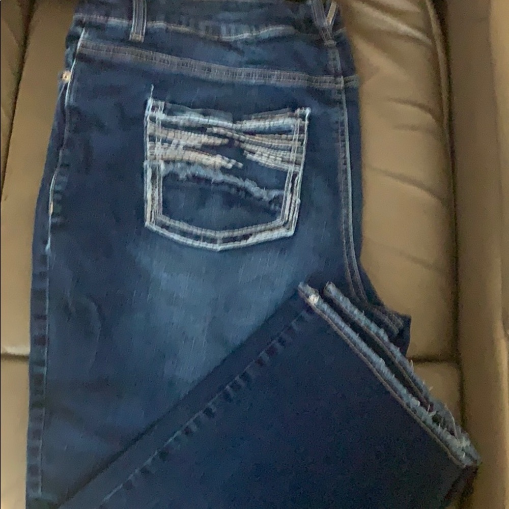 Maurice’s Jean capris- last chance!!!!